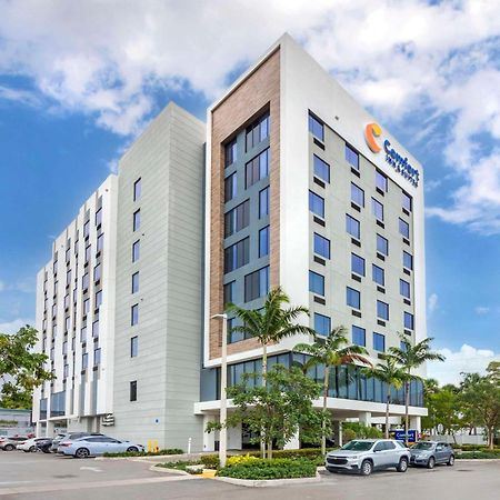Comfort Inn & Suites Miami International Airport Miami Springs Екстериор снимка