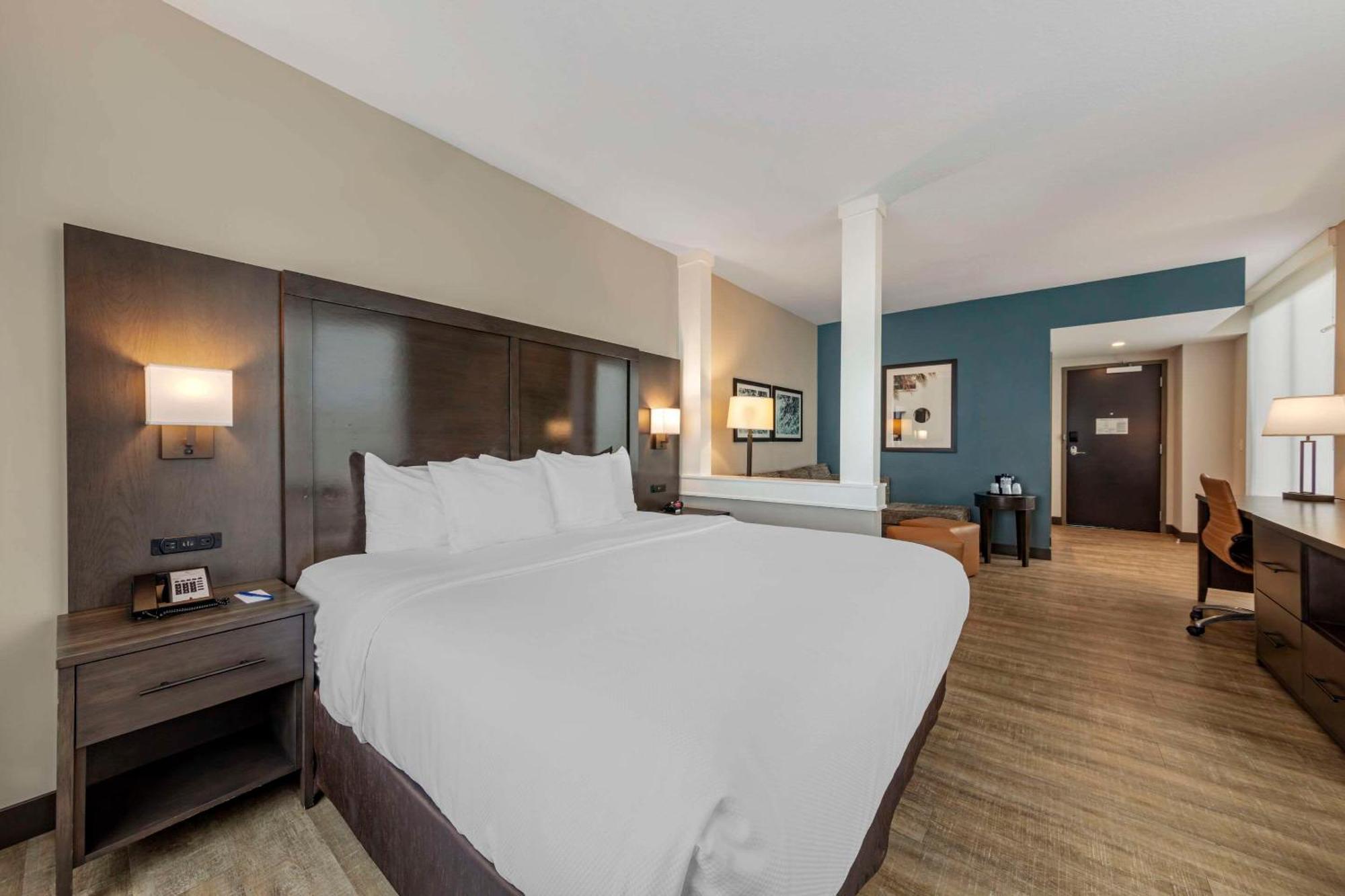 Comfort Inn & Suites Miami International Airport Miami Springs Екстериор снимка